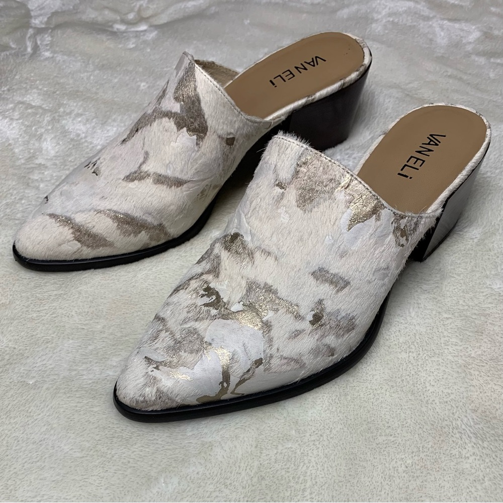 NWT! Vaneli Ilium Calf Hair Mule Size 7.5, Cream/Metallic - RARE & Hard to Find!